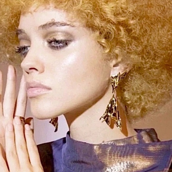 Alexis Bittar Crumpled Ruffle Drop Earrings - Picture 2 of 7